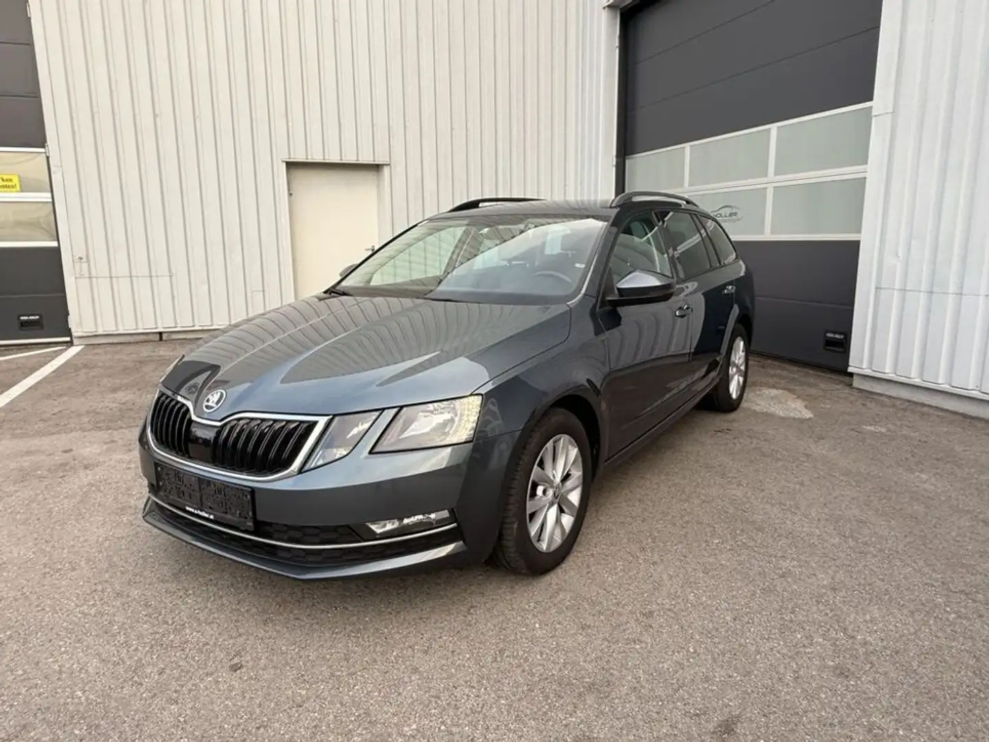 Skoda Octavia Style Grau - 1