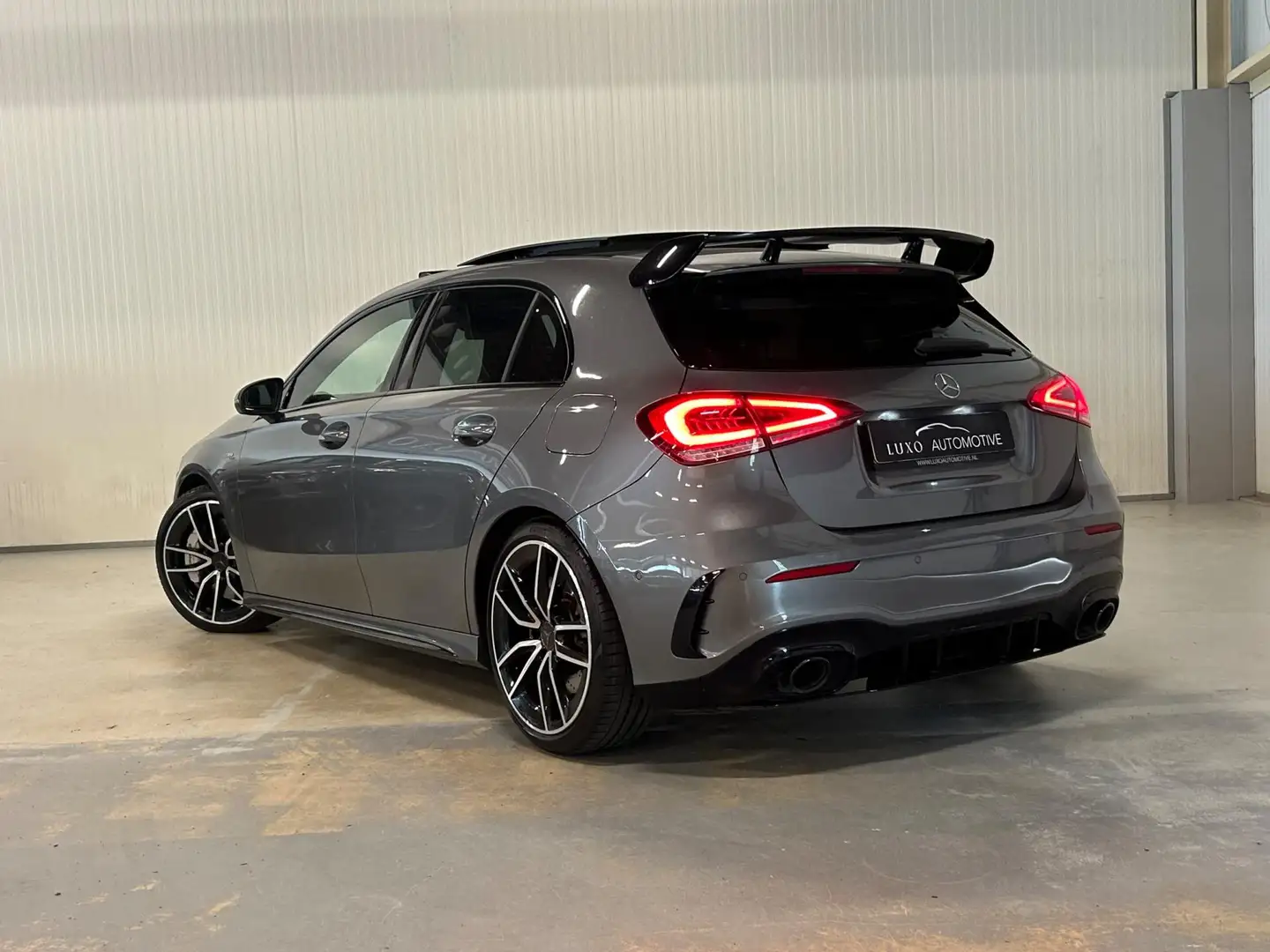 Mercedes-Benz A 35 AMG 4MATIC Edition 1 | AERODYNAMIC | BURMESTER | PANO Grijs - 2