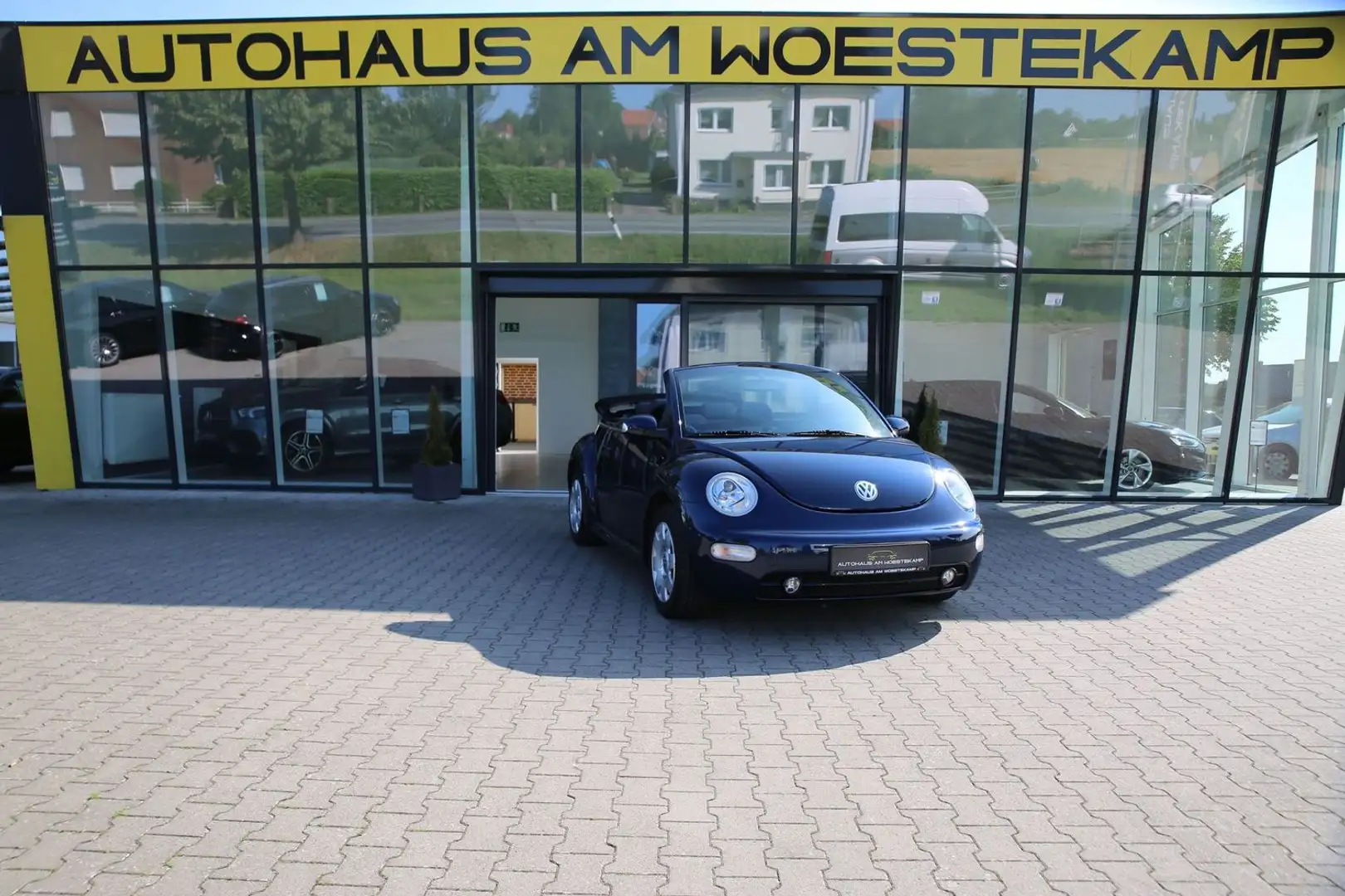 Volkswagen Beetle 1.6 Highline*LEDER*SHZ*KLIMA*8FACH*TOPZUSTAND Bleu - 1