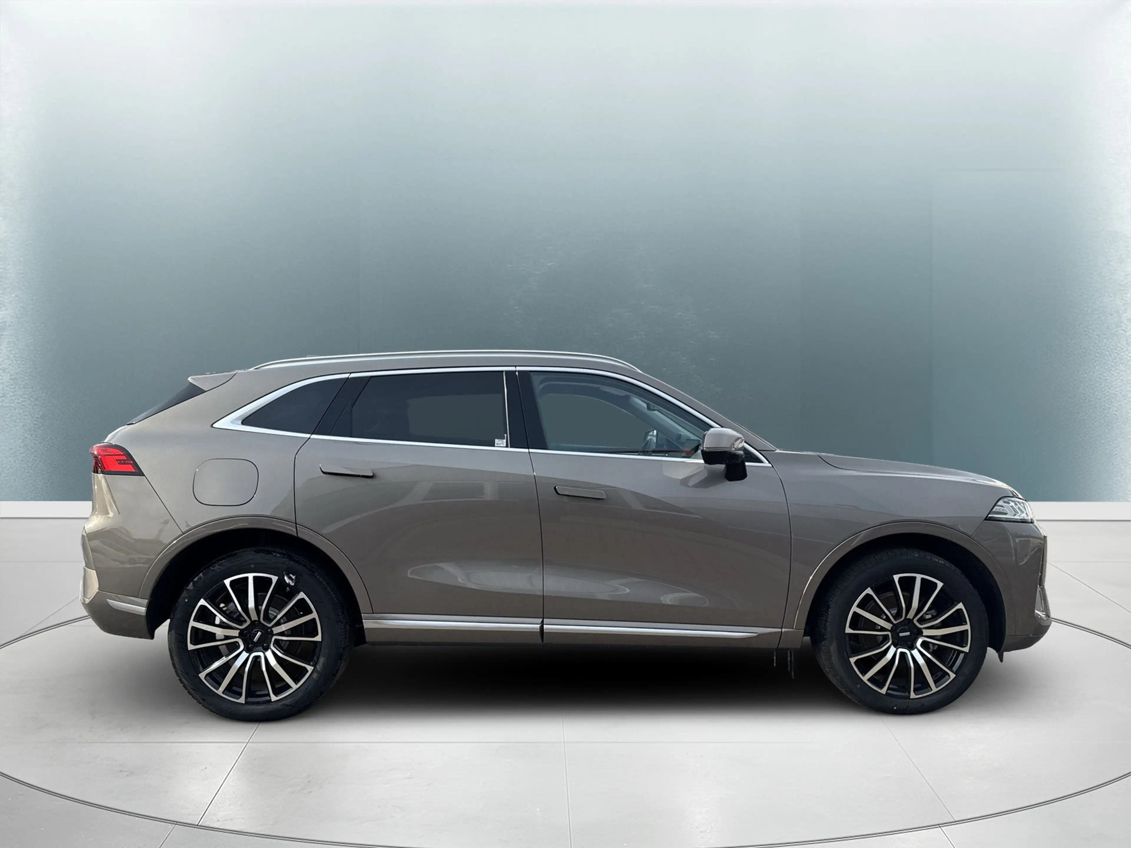 GWM WEY 05 Premium Anhängelast 2T 4WD — photo 2