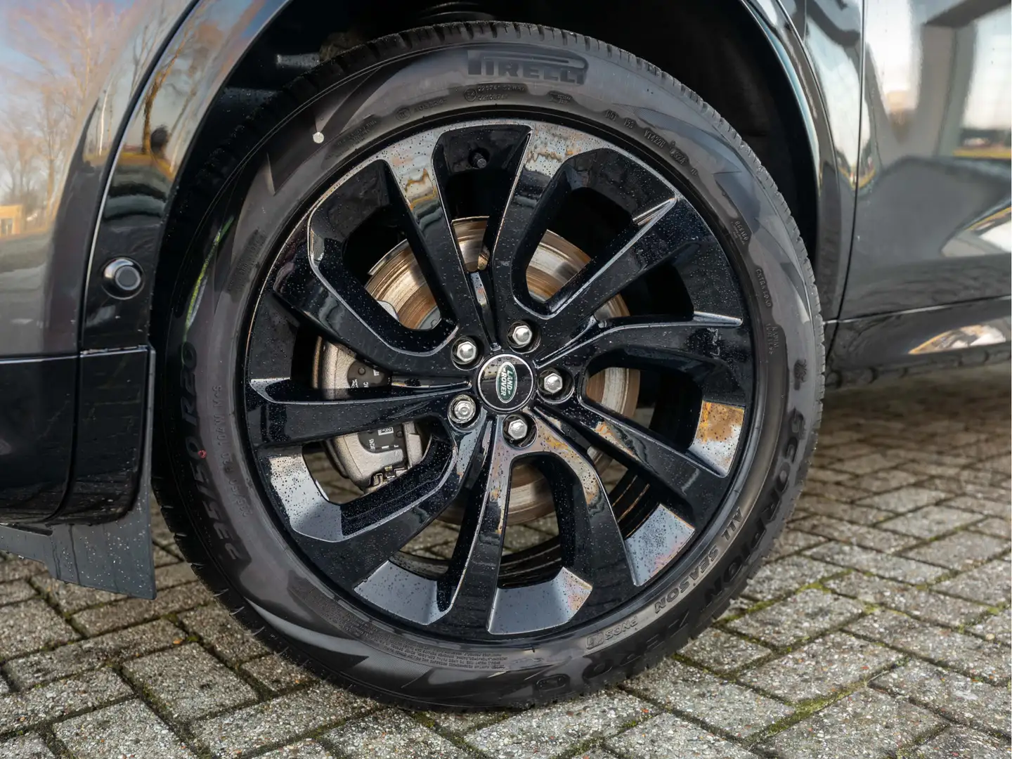Land Rover Discovery Sport P270e PHEV Dynamic Edition | Light Oyster | Meridi Grijs - 2