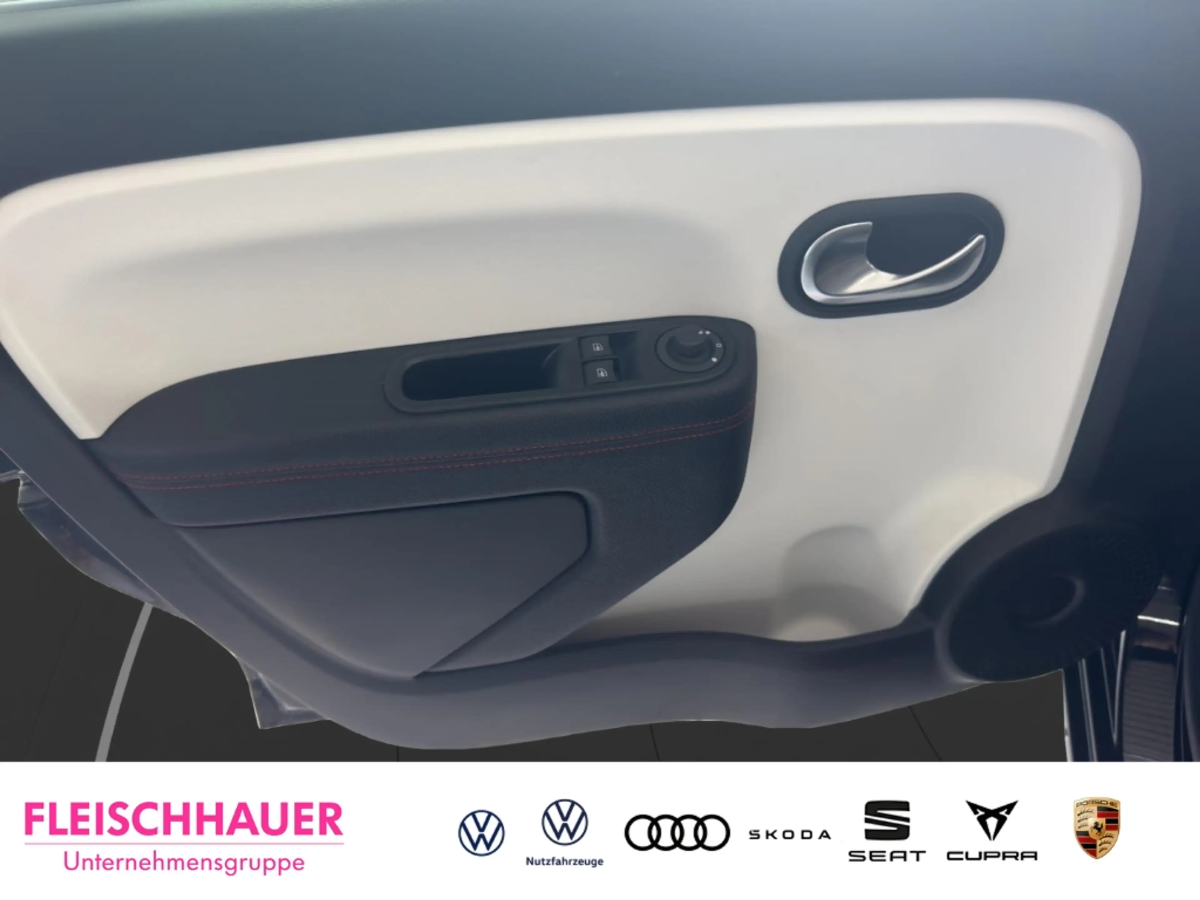 Renault Twingo Le Coq Sportif SHZ DAB+ Bluetooth Klima LED ZV E-F — photo 7