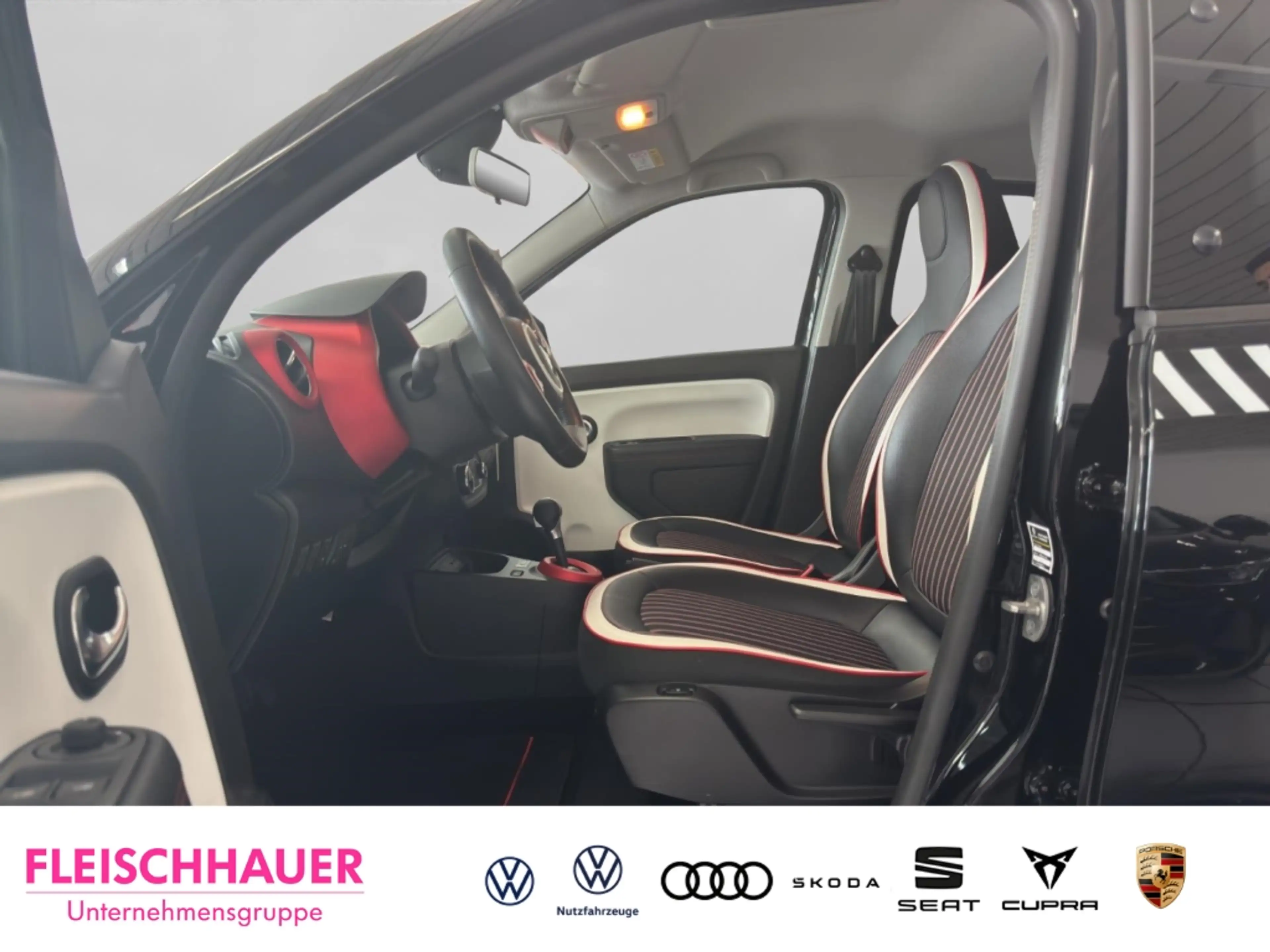 Renault Twingo Le Coq Sportif SHZ DAB+ Bluetooth Klima LED ZV E-F — photo 8