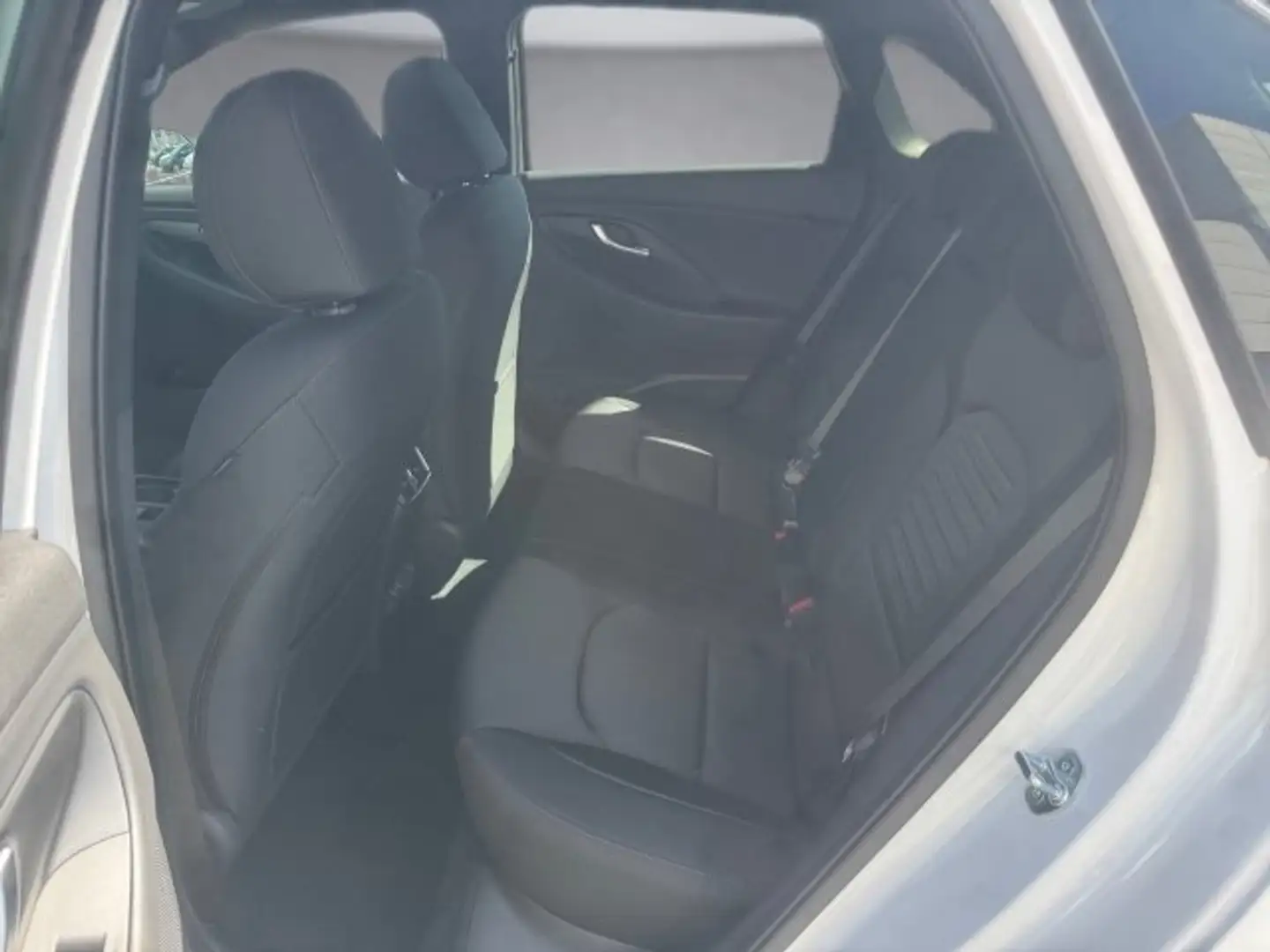 Hyundai i30 - PD GO Plus 1.6 T-GDI DCT Weiß - 2