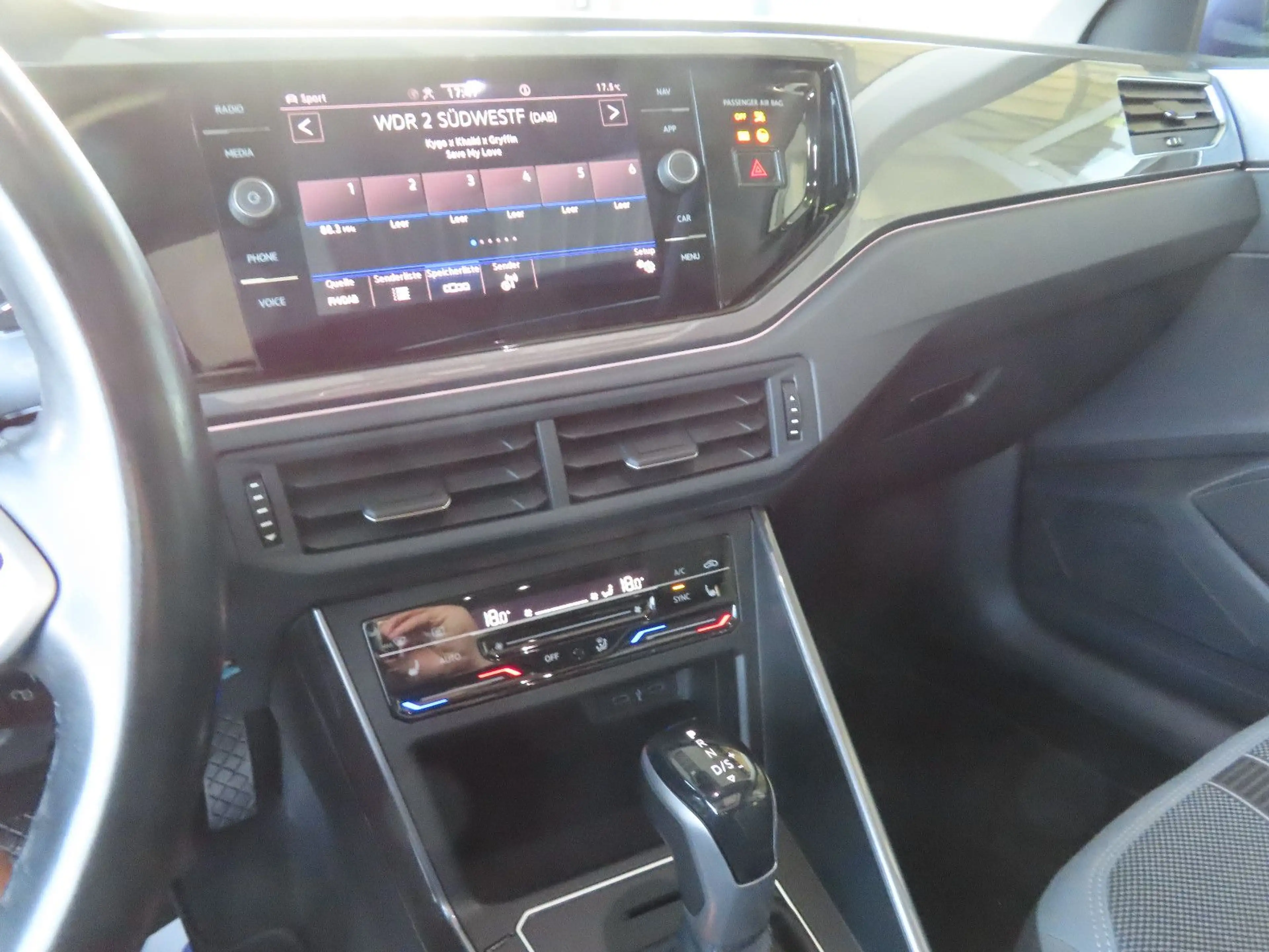 Volkswagen Polo VI Style LED PANO AHK — photo 13