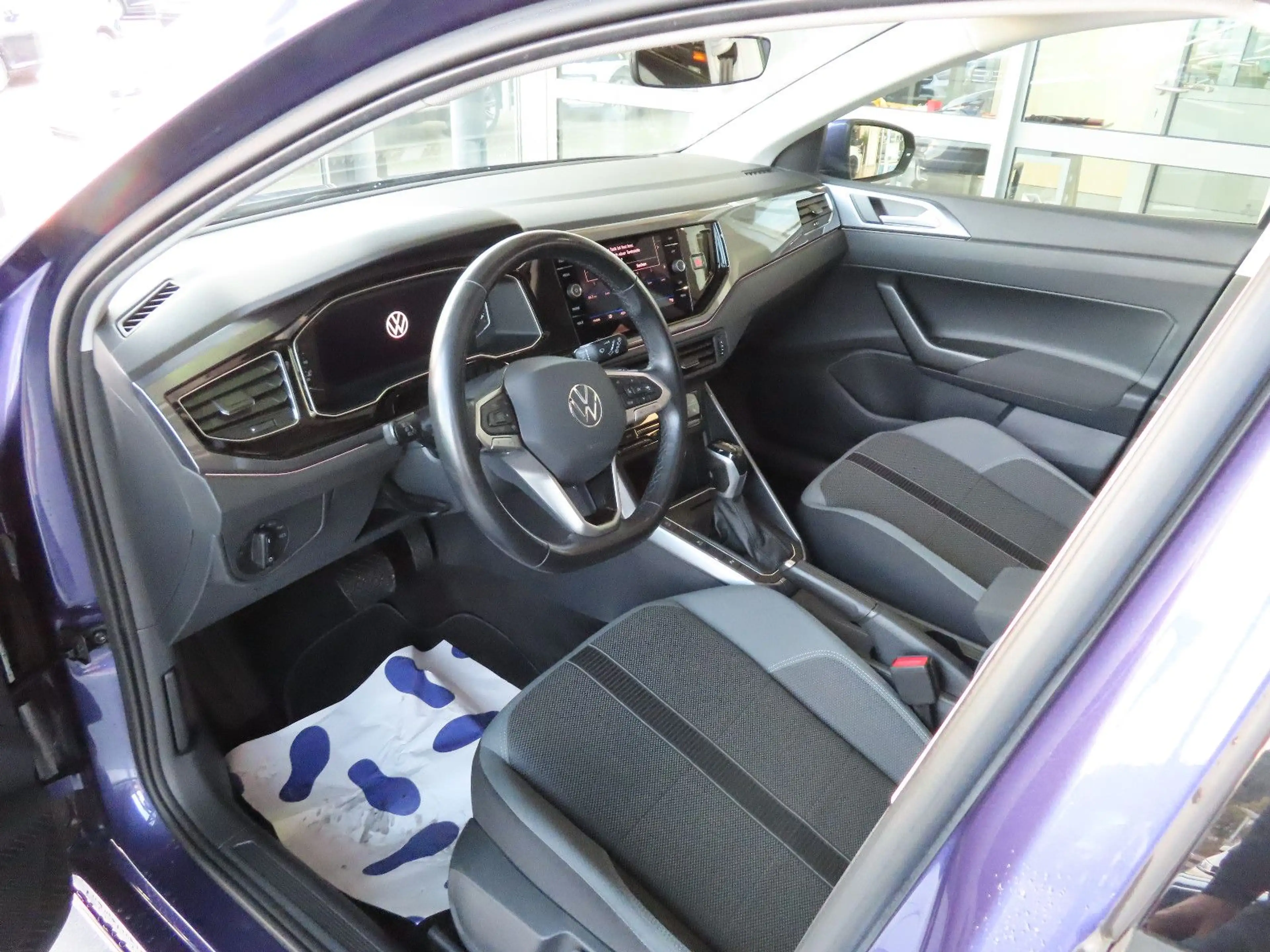 Volkswagen Polo VI Style LED PANO AHK — photo 11