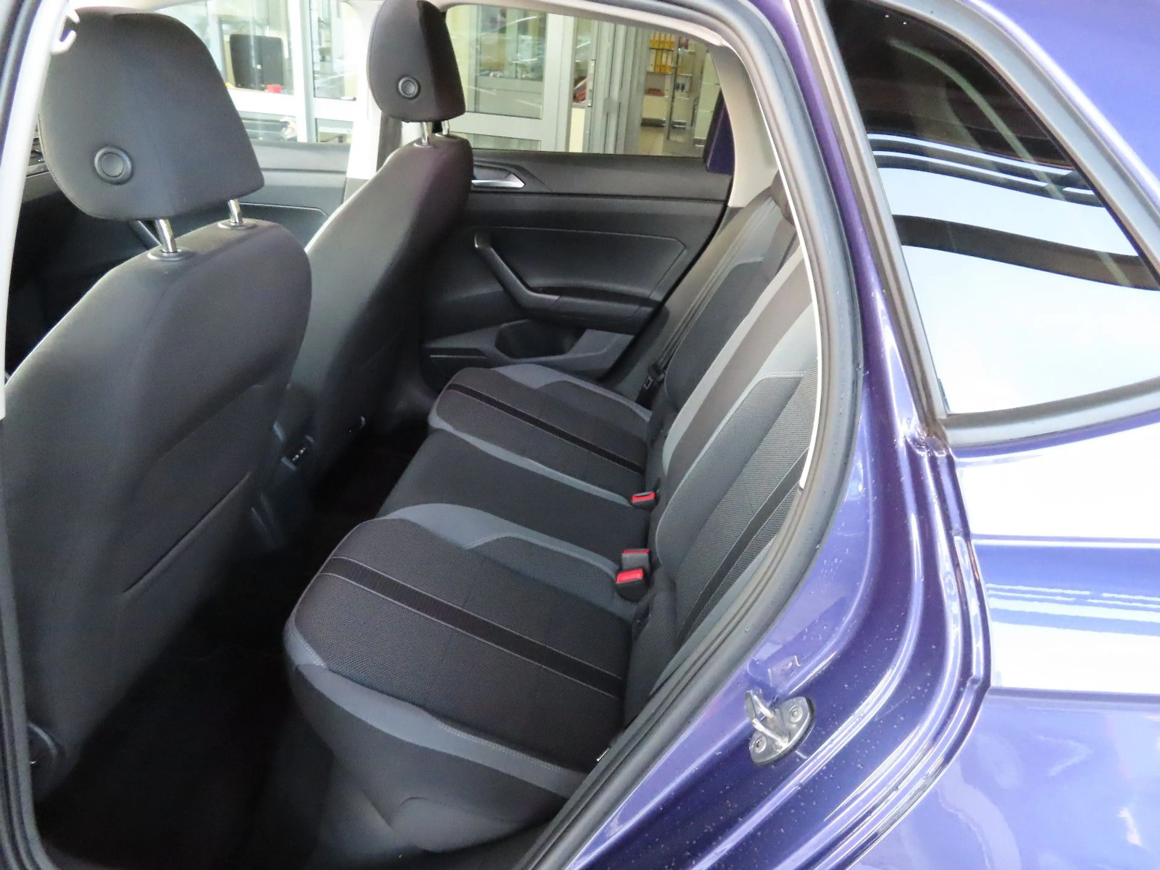 Volkswagen Polo VI Style LED PANO AHK — photo 5