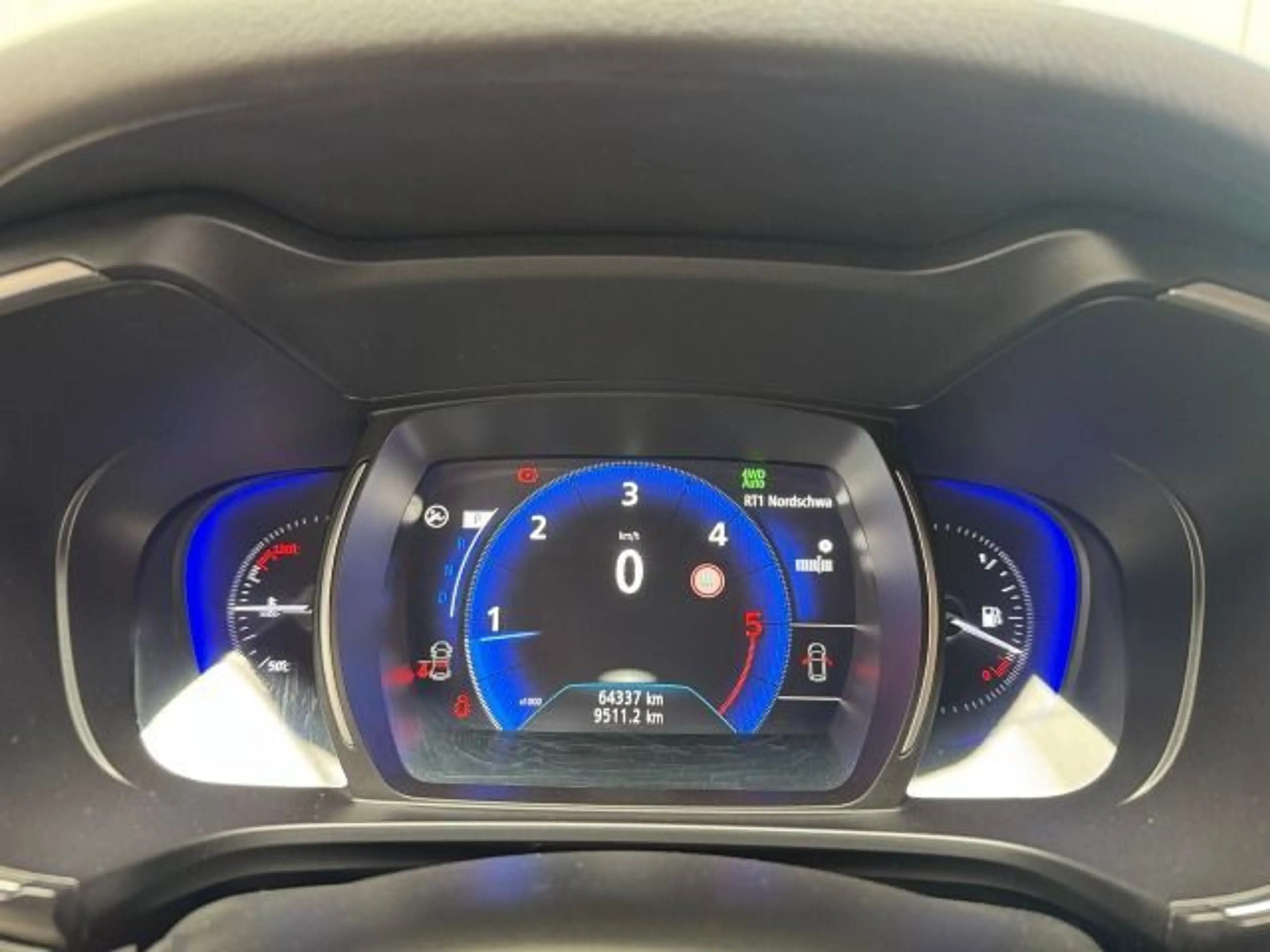 Renault Koleos 2.0BLUEdCi185 Initiale Paris 4WD — photo 14