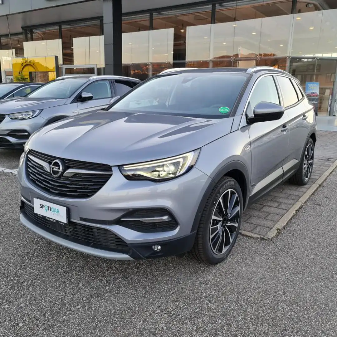 dimostrativo Opel Grandland X SUV/Fuoristrada/Pick-up a Rende – Cosenza –  Cs per € 37.900,-