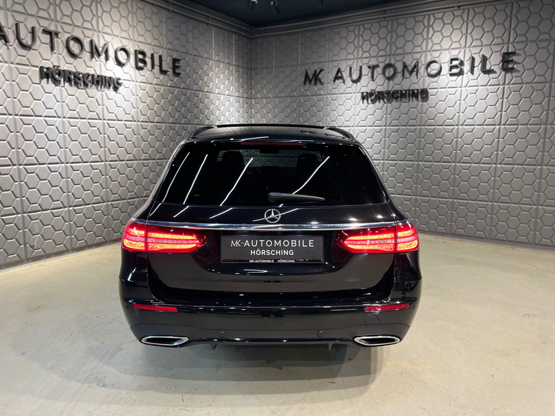 Mercedes-Benz E 300 d T Aut.*360*AHK*AMG LINE*MEMORY*PANO/SCHIEBE* — photo 9