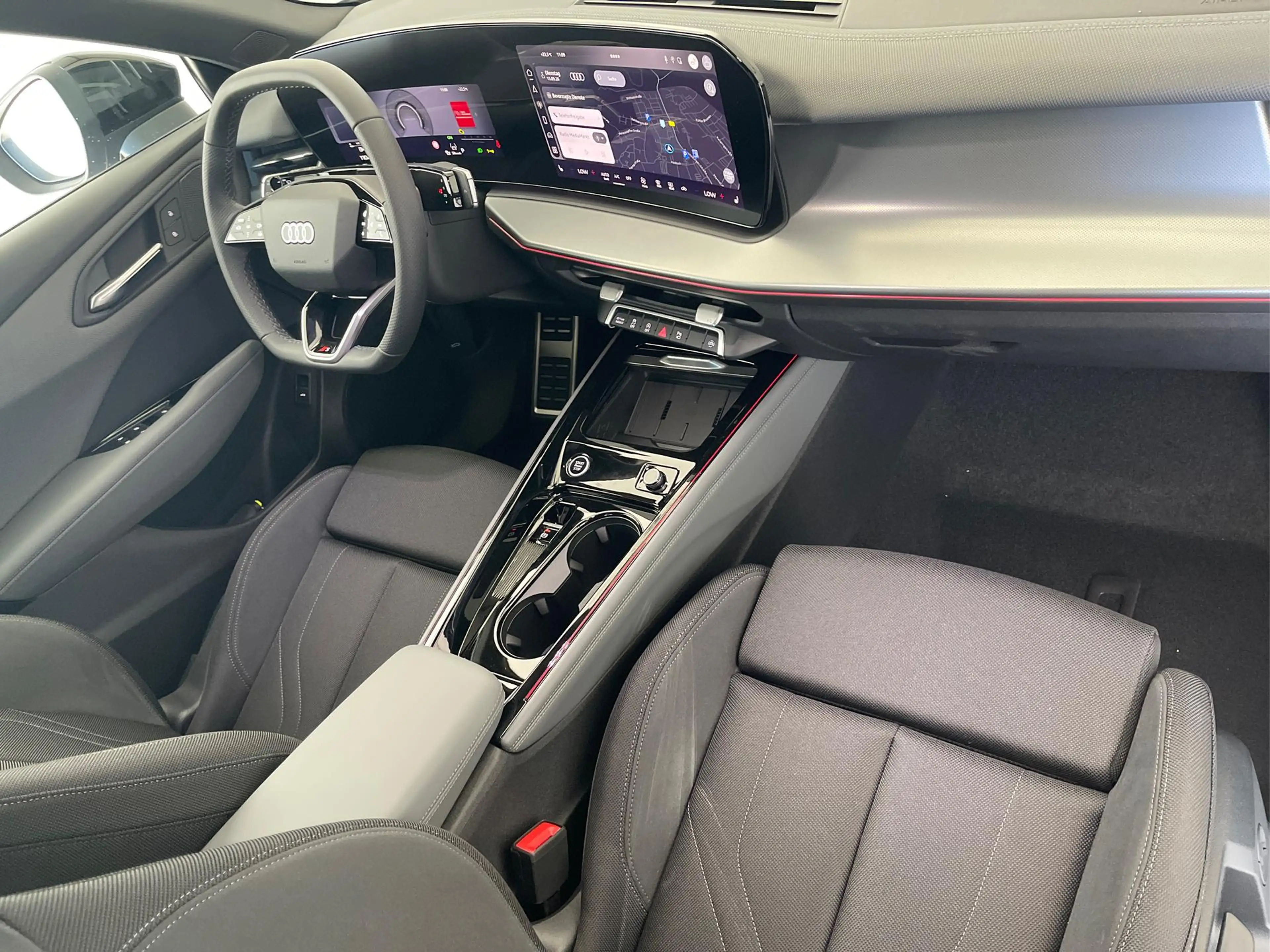 Audi Q3 NEU TFSI quattro S line Tech+AHK+Alu19+LEDplus+... — photo 13