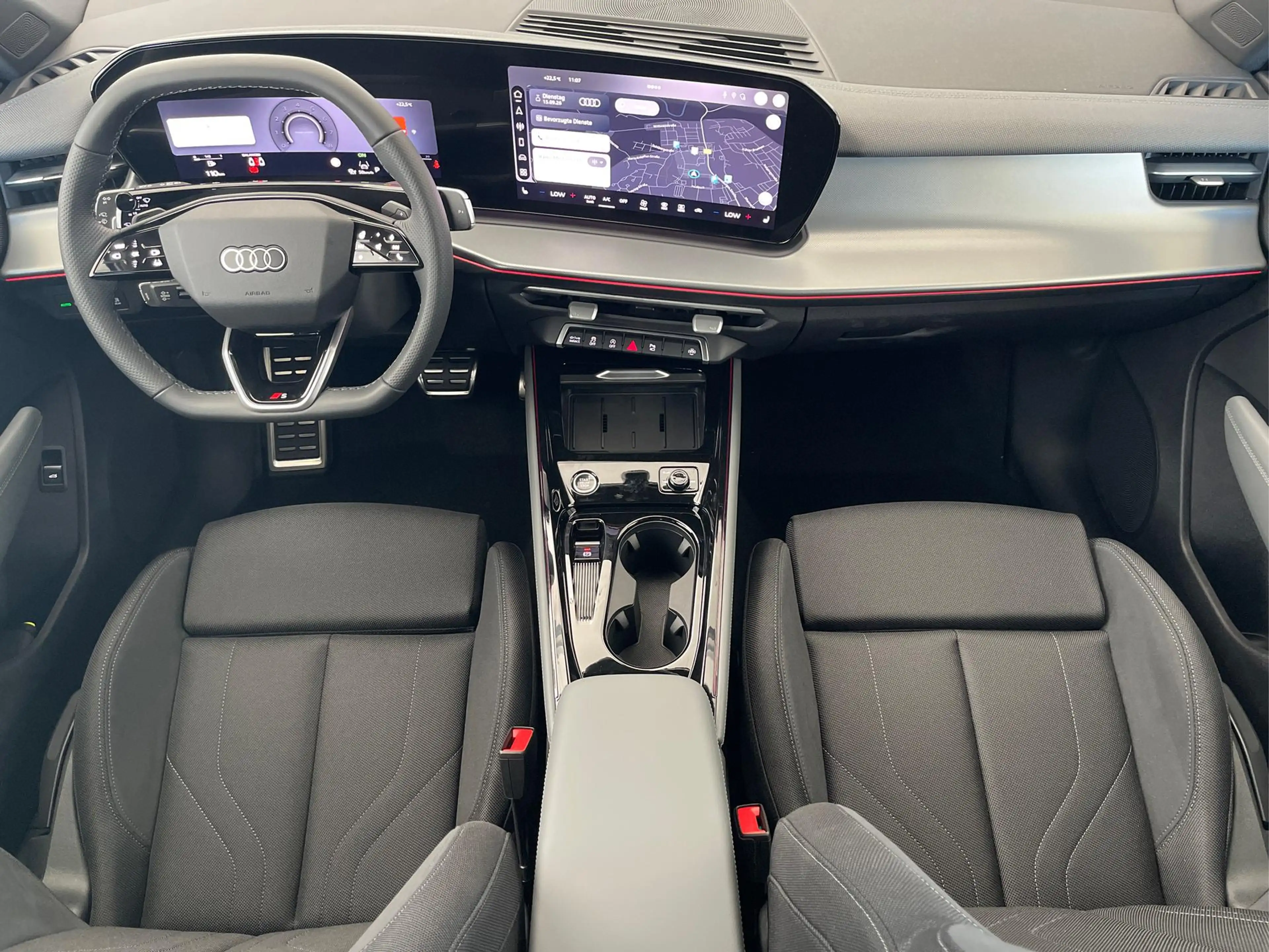 Audi Q3 NEU TFSI quattro S line Tech+AHK+Alu19+LEDplus+... — photo 7