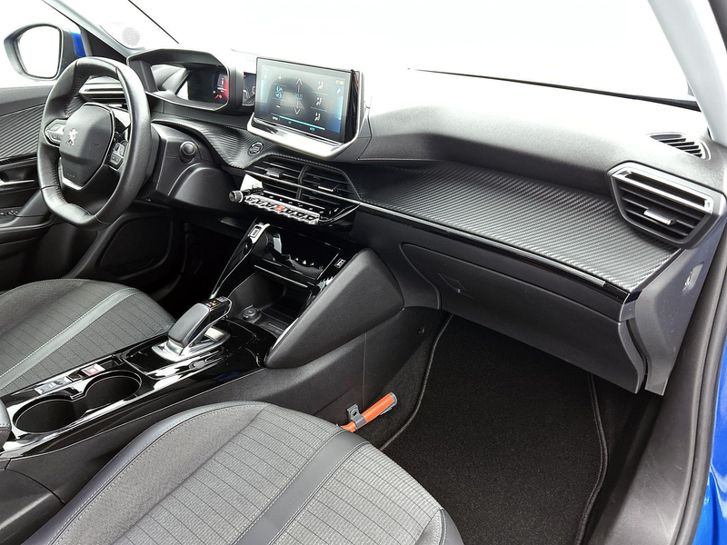 Peugeot e-2008 EV Blue Lease Allure 50 kWh | Navigatie | ACCU 90% — photo 12