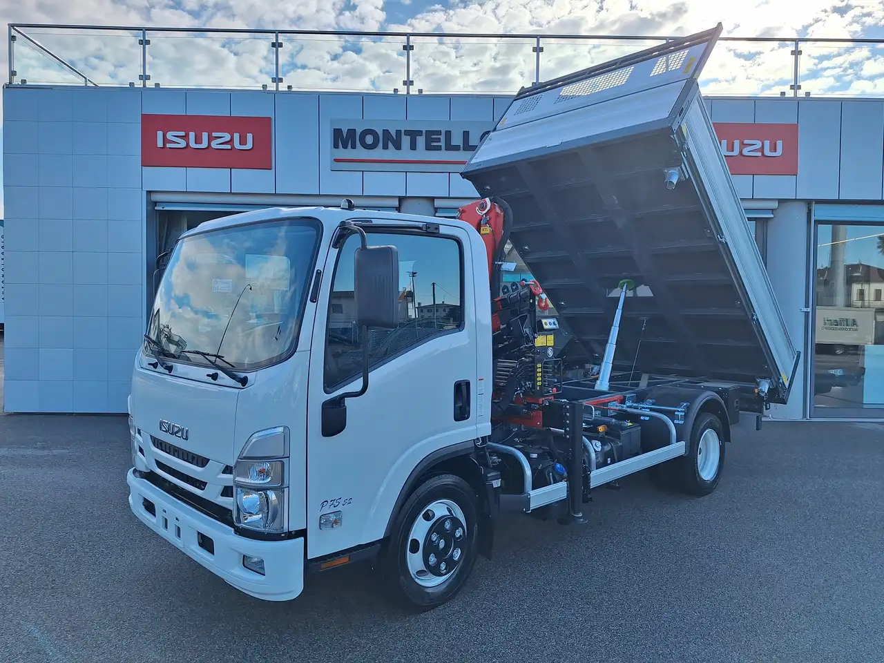 Isuzu