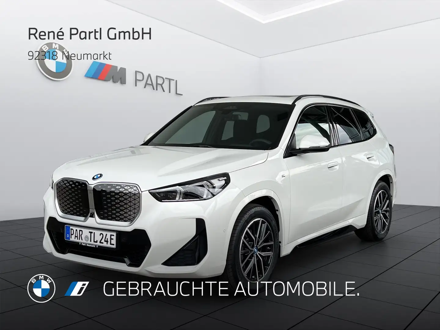 BMW iX1 eDrive20 M-Sport ACC 360° Pano H/K Massage Weiß - 1