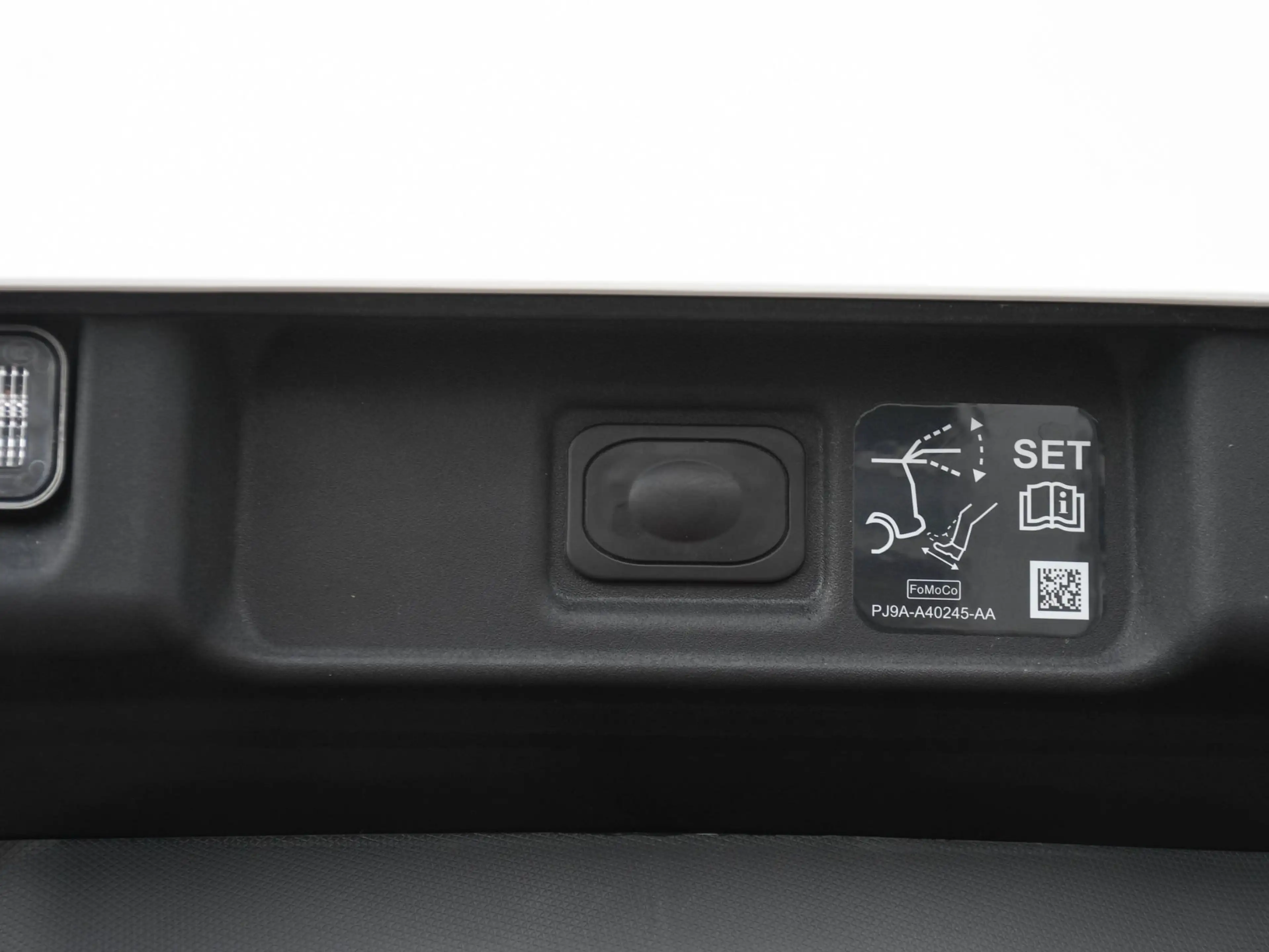 Ford Mustang Mach-E Premium Extended Range RWD 88kWh 276pk Automaat PA — photo 14