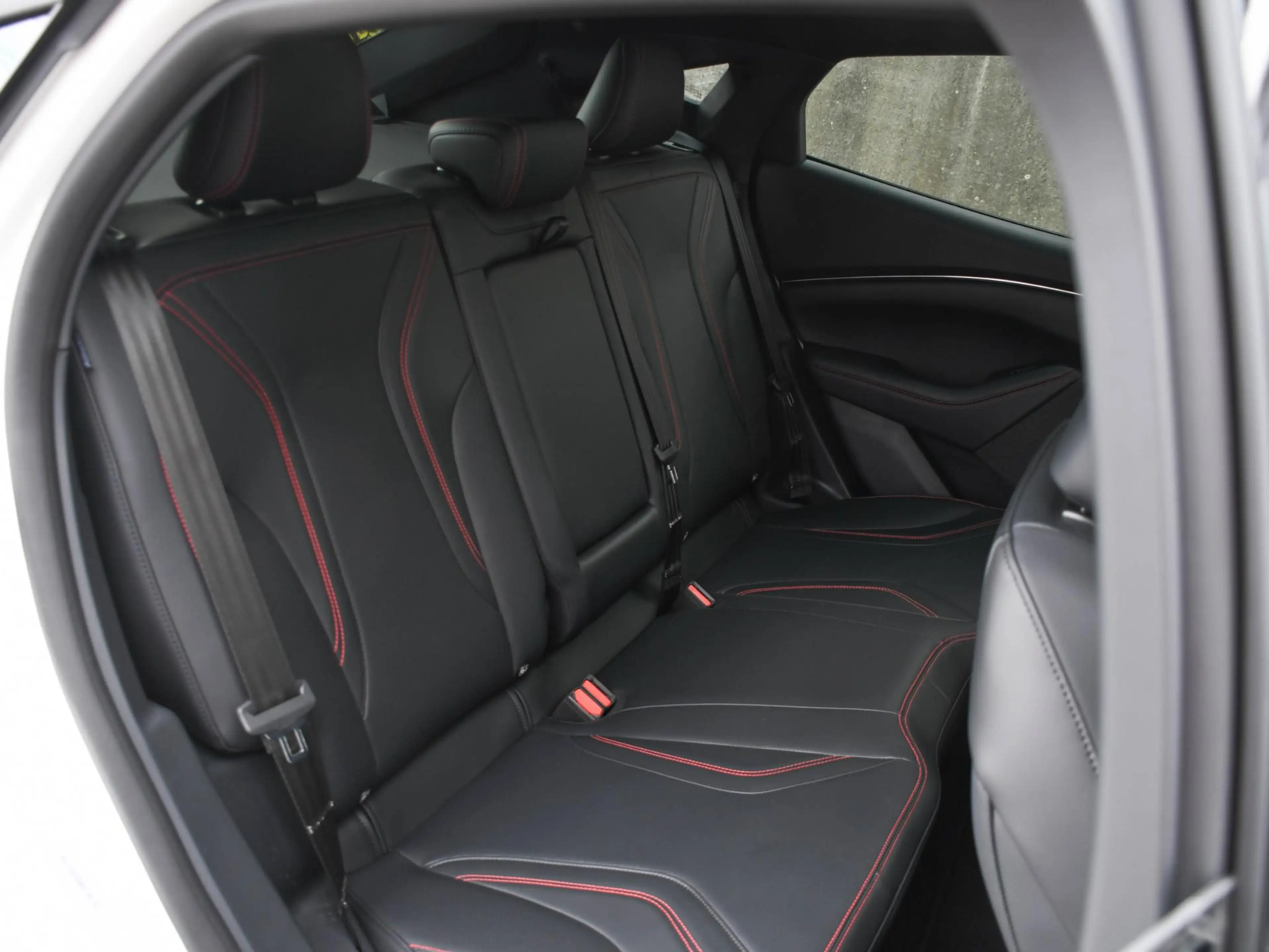 Ford Mustang Mach-E Premium Extended Range RWD 88kWh 276pk Automaat PA — photo 12