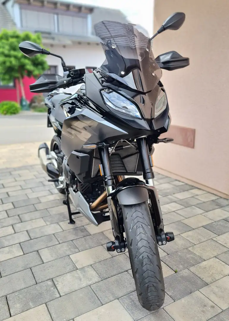 BMW F 900 XR Schwarz - 2