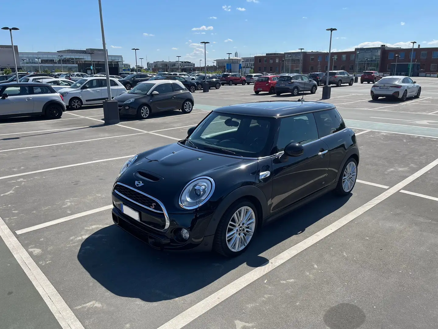 MINI Cooper SD Top Ausstattung - Automatik, Pano, Pdc, Navi Noir - 1