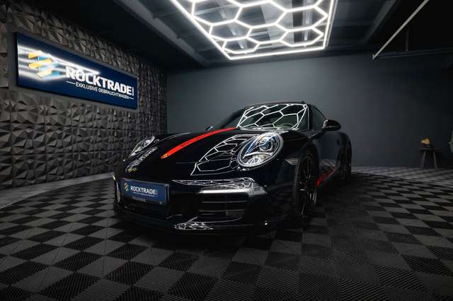 Porsche 991 911 Carrera S GTS Black Design Chrono *Pano*