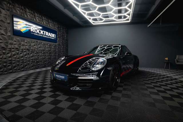 Imagine Porsche 991 911 Carrera S GTS Black Design Chrono *Pano*