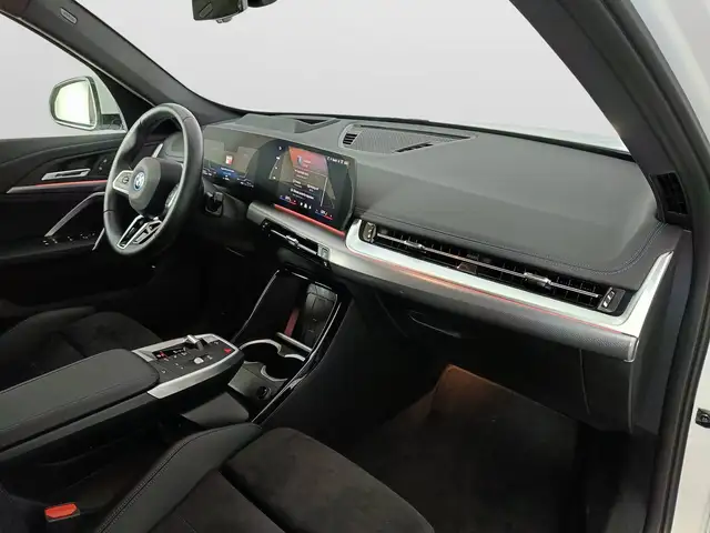 BMW X1 view 10