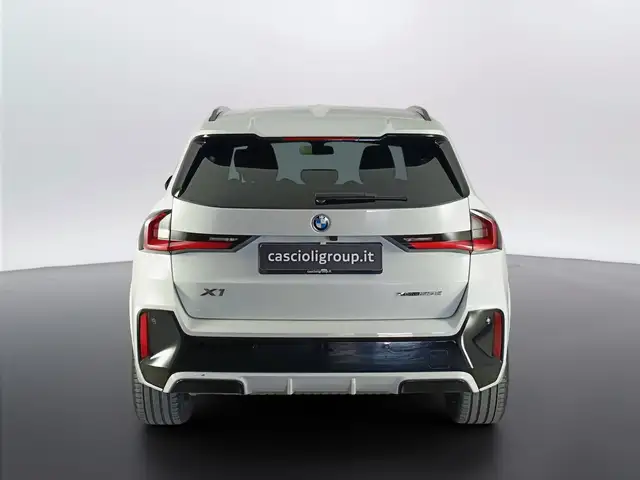 BMW X1 view 5