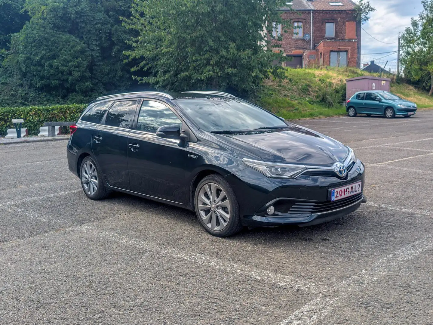 Toyota Auris Hybride 136CV + Garantie Toyota + Carnet full Bleu - 2