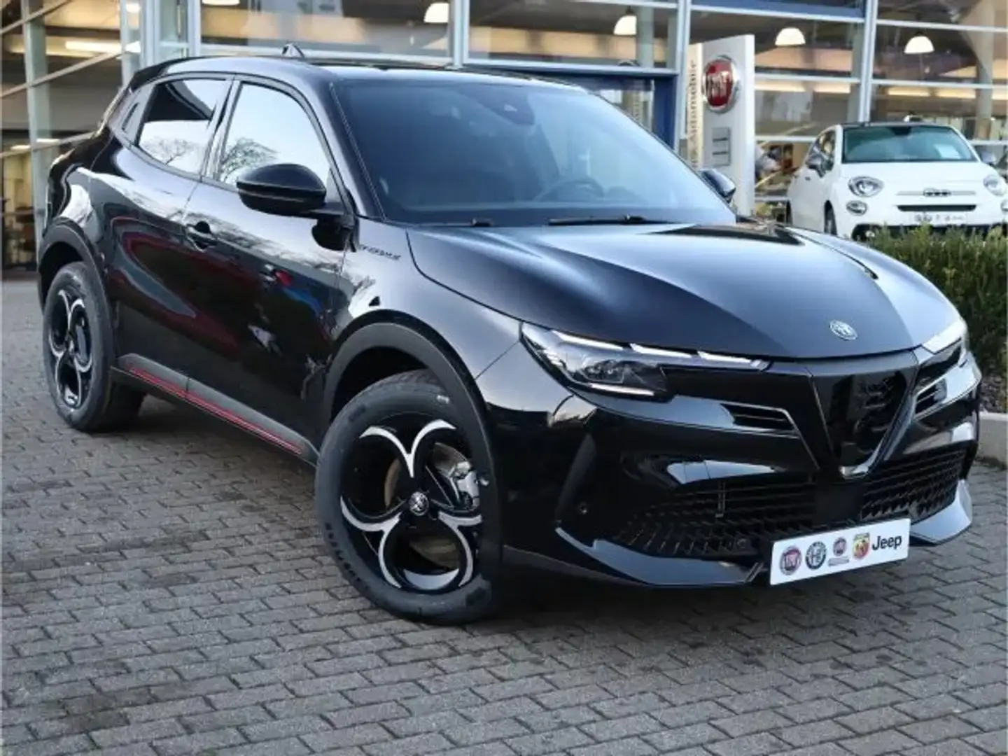 Alfa Romeo Junior 1.2 136 CV Hybrid eDCT6 Speciale Km 0. Nero - 1