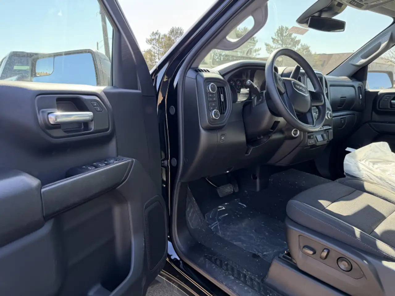GMC Sierra 1500 снимка GMC Sierra 1500