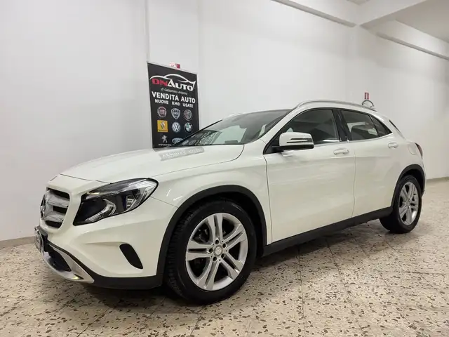 Mercedes-Benz GLA 200 GLA-X156 2014 d (cdi) Sport auto
