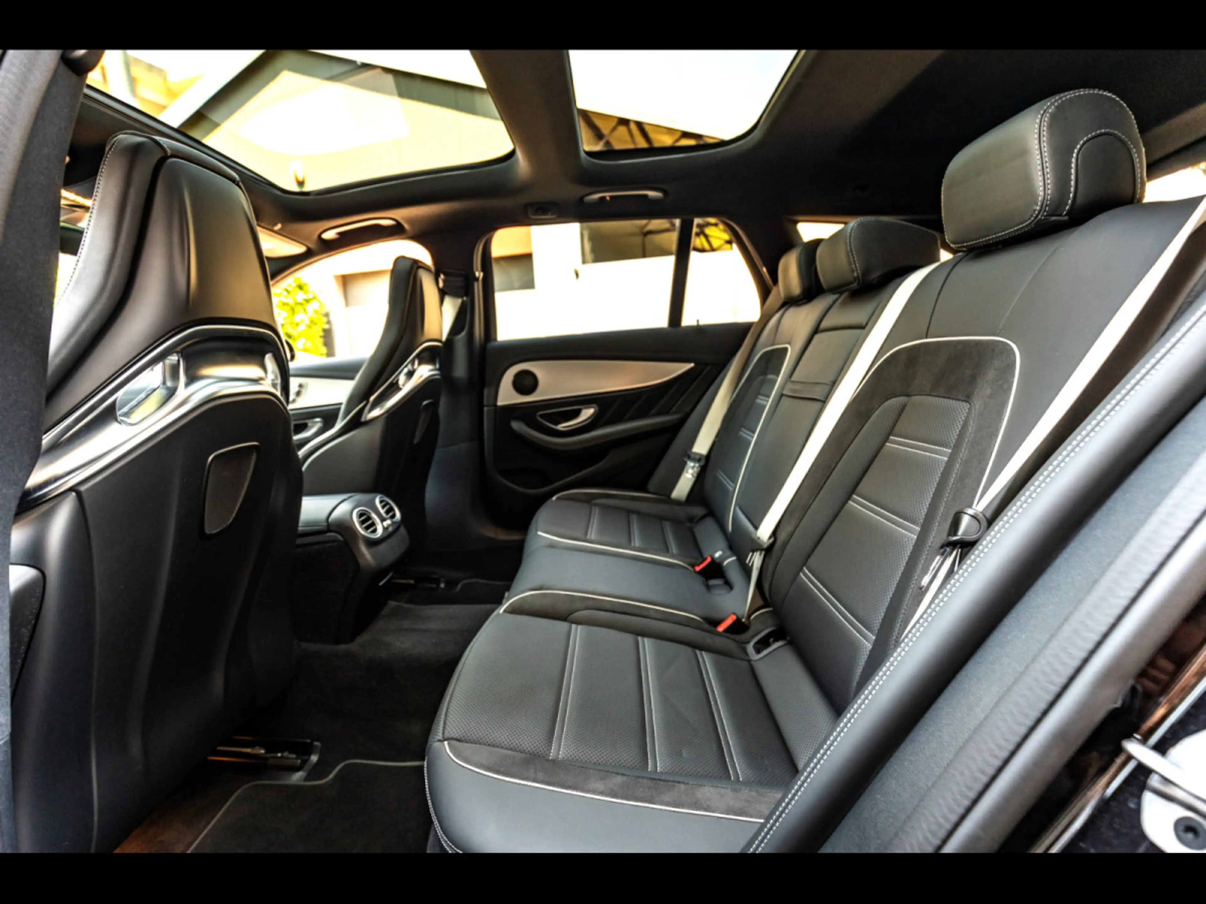 Mercedes-Benz E 63 AMG S T-MODELL°CARBON°PERF SITZE°360°NIGHT°AHK — photo 14