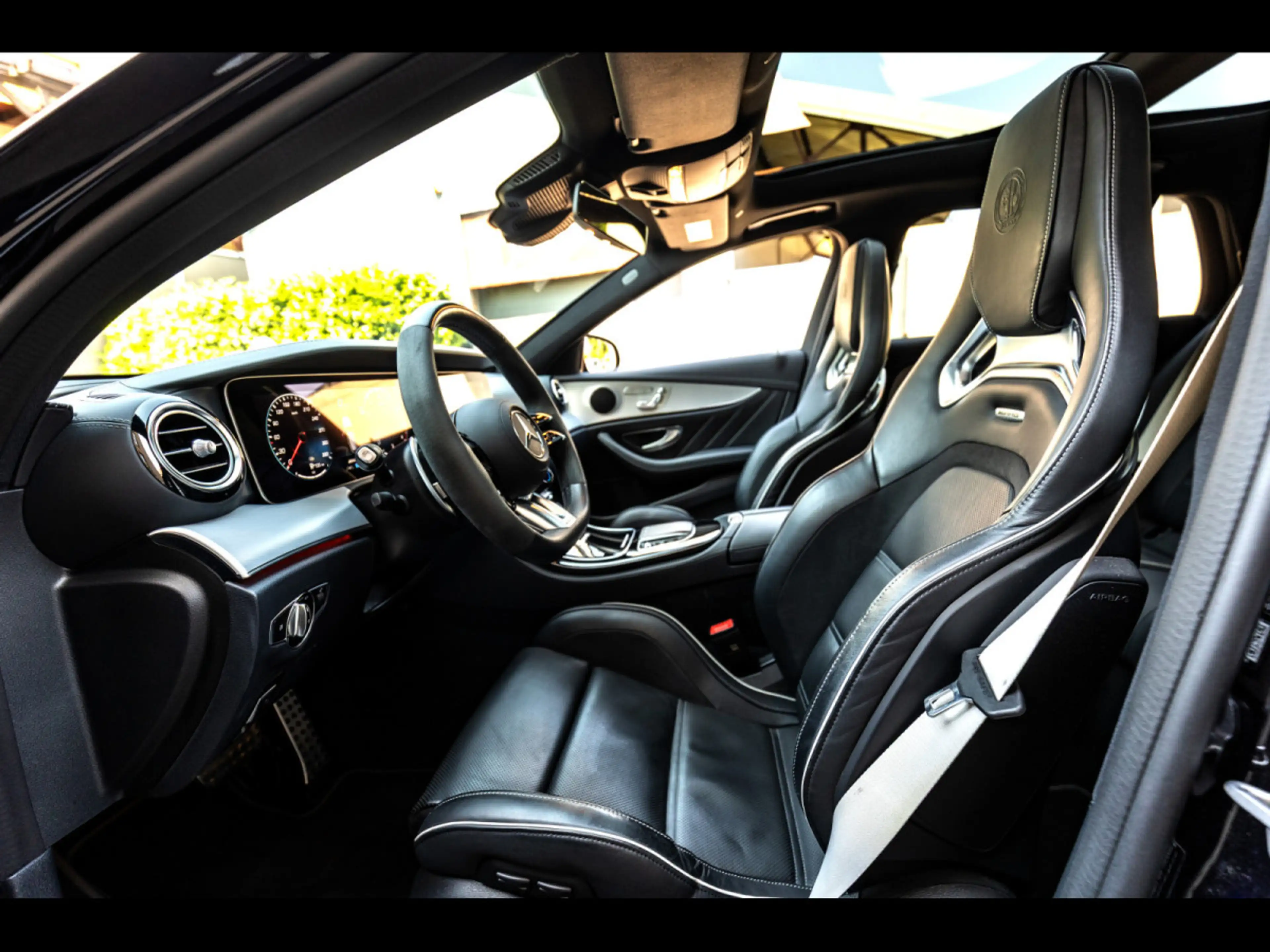 Mercedes-Benz E 63 AMG S T-MODELL°CARBON°PERF SITZE°360°NIGHT°AHK — photo 12
