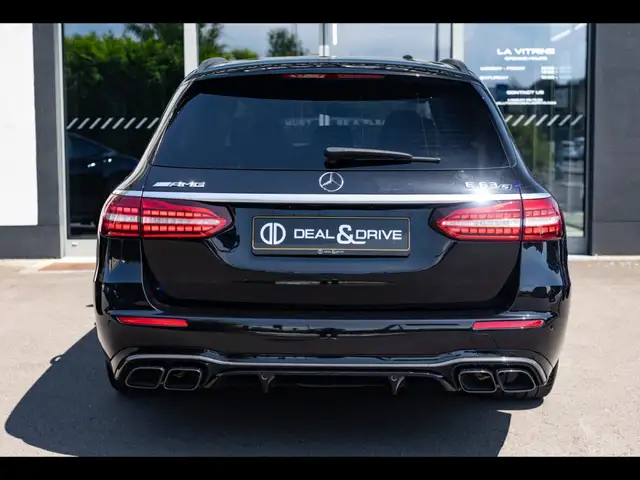 Mercedes-Benz E Class view 4
