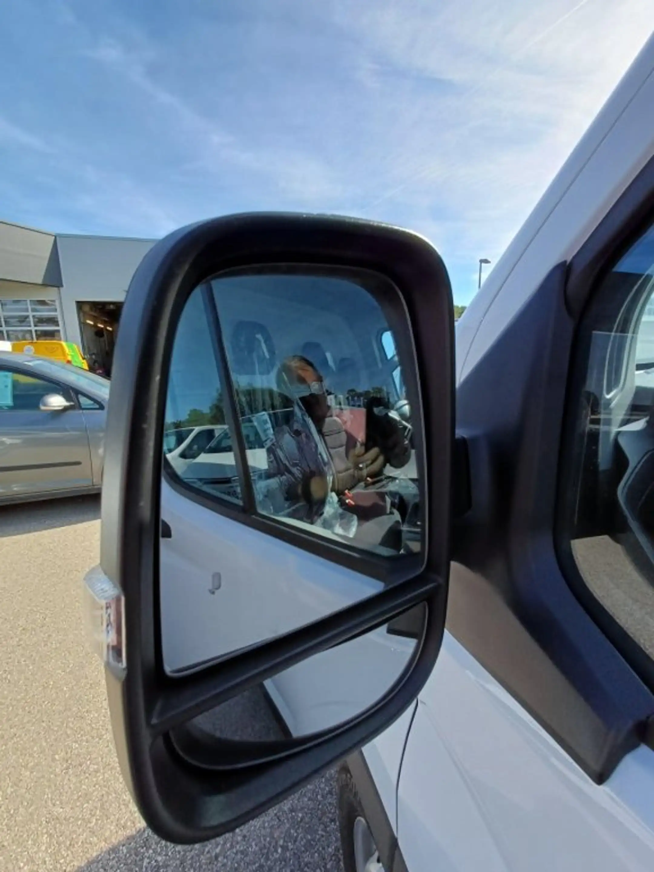Maxus Deliver 9 L3H2 — photo 10