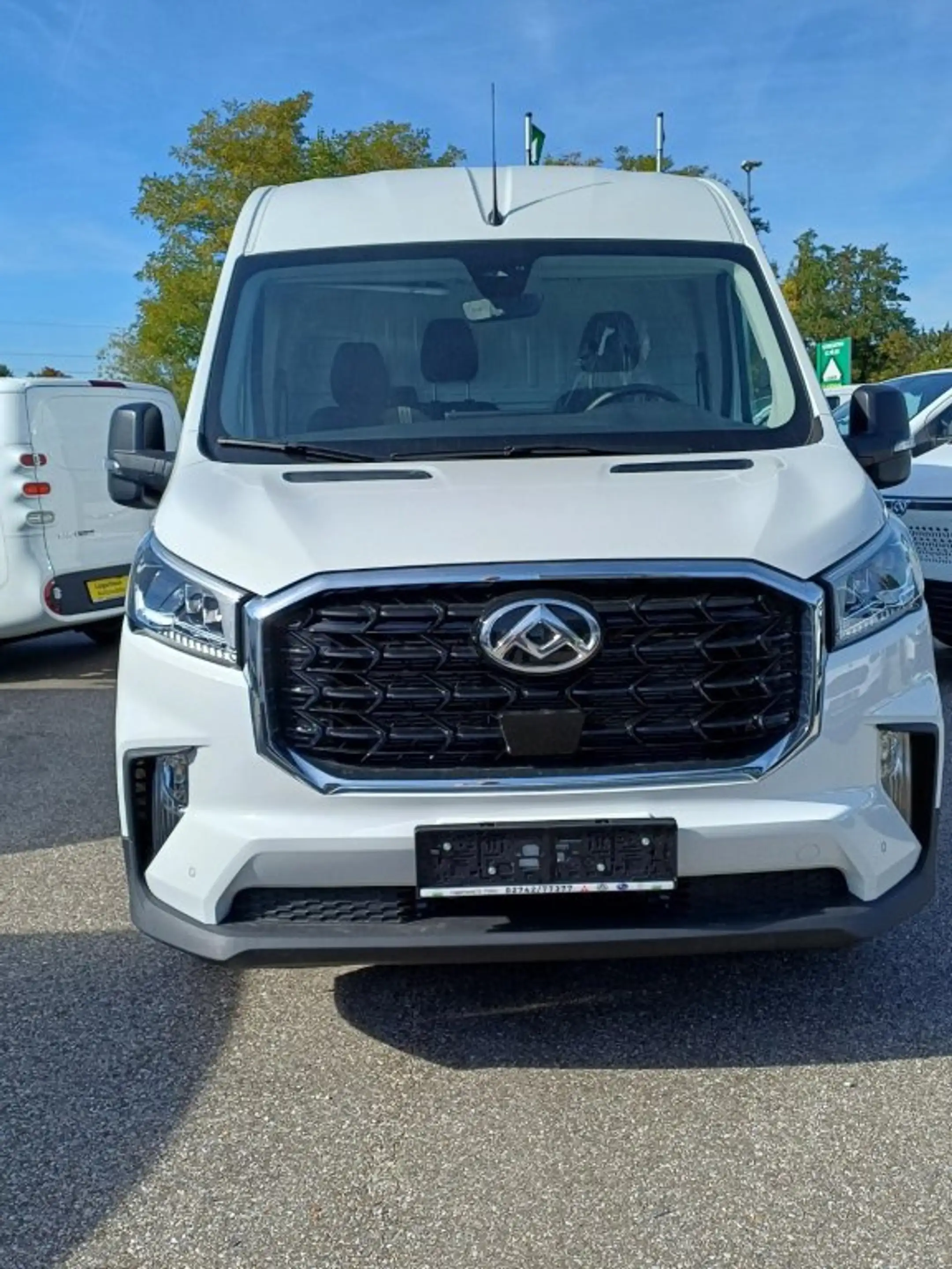 Maxus Deliver 9 L3H2 — photo 2