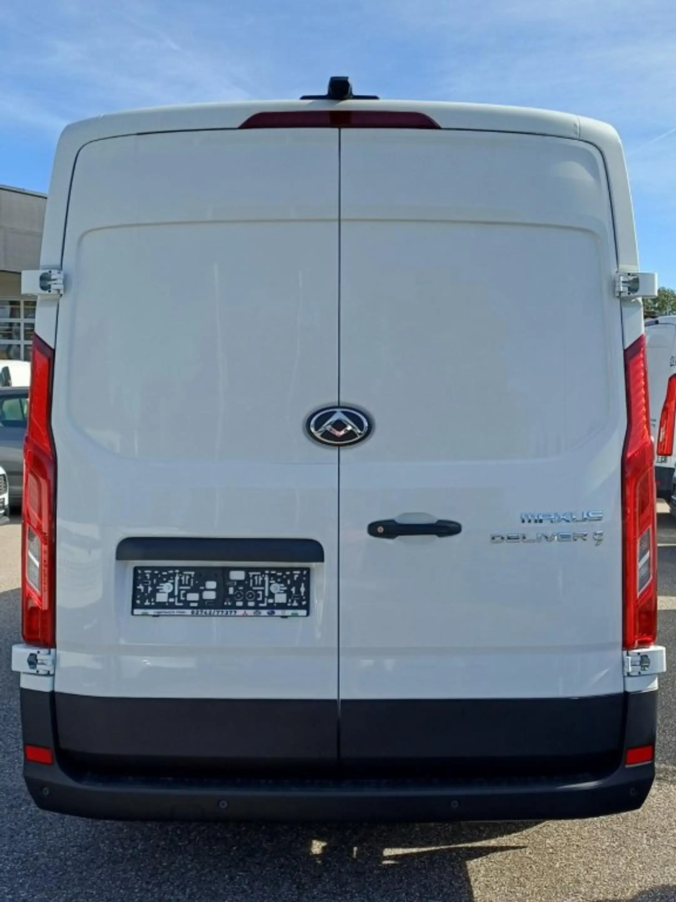 Maxus Deliver 9 L3H2 — photo 4
