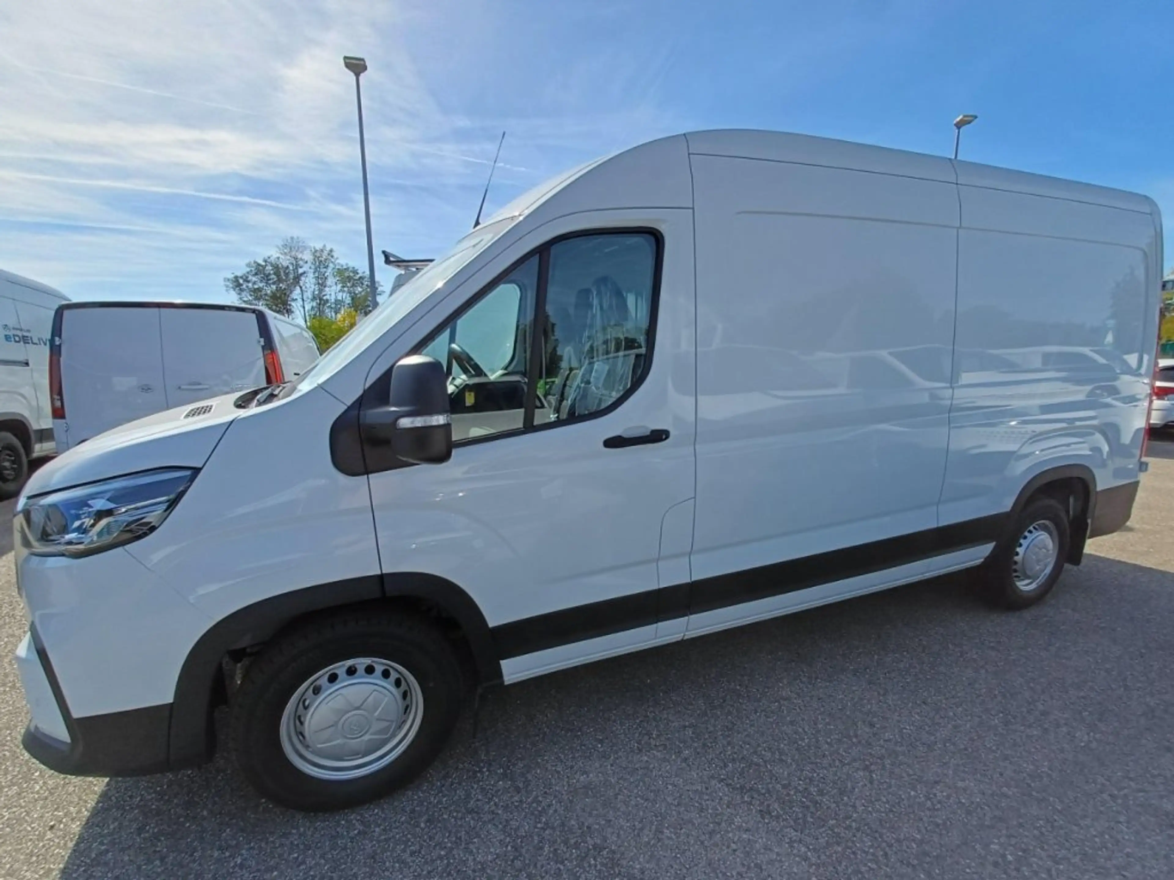 Maxus Deliver 9 L3H2 — photo 3