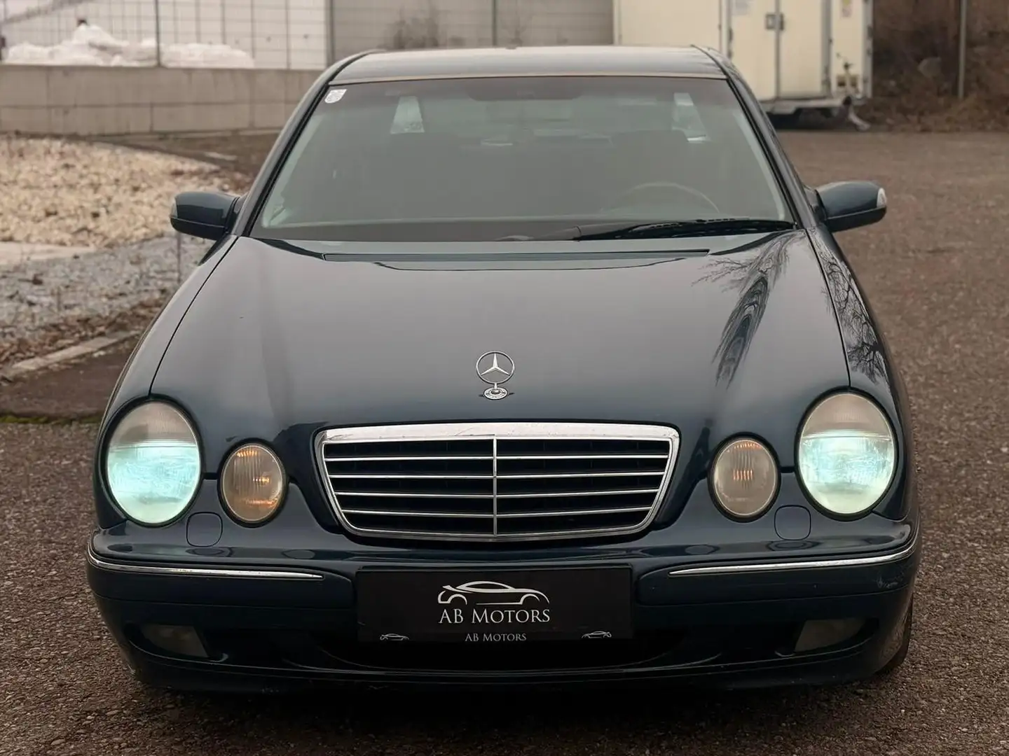 Mercedes-Benz E 320 E 320 Avantgarde CDI Aut. Grün - 2