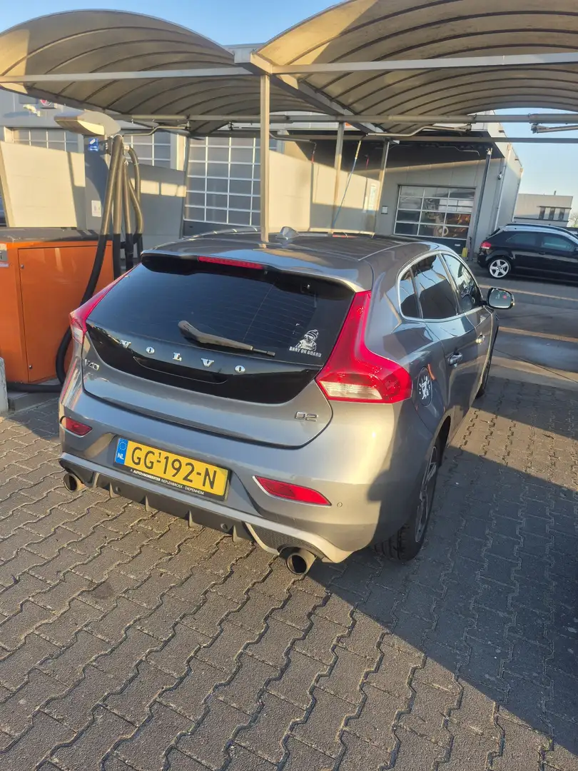 Volvo V40 D2 Kinetic R-design Azul - 1