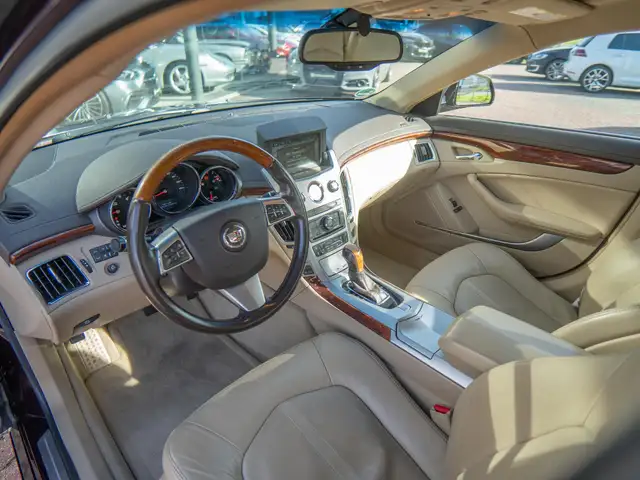 Cadillac CTS view 12