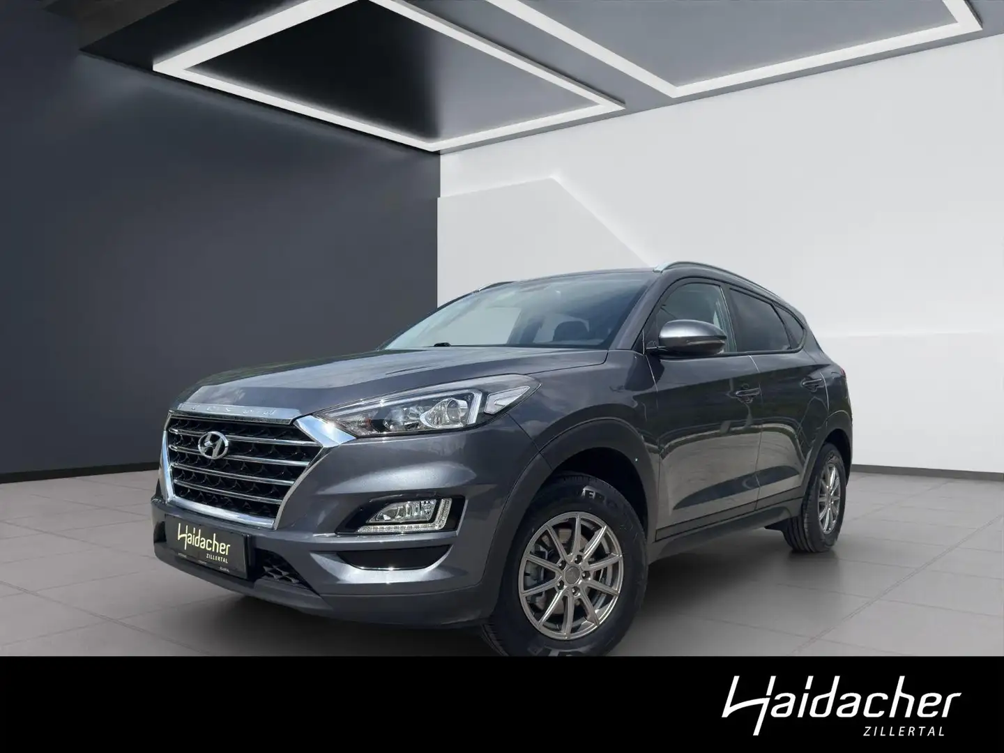 Hyundai TUCSON 1.6 GDI RUn RKam Klima PTS Shz Grau - 1