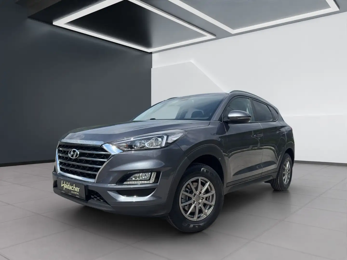 Hyundai TUCSON 1.6 GDI RUn RKam Klima PTS Shz Grau - 2