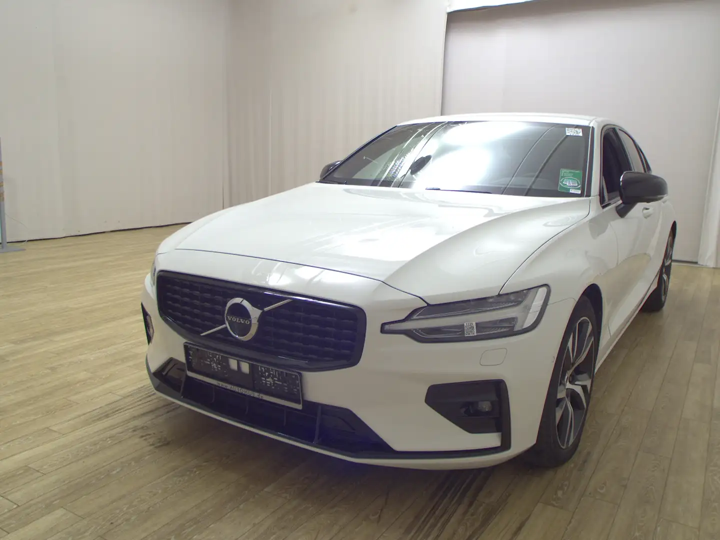 Volvo S60 B4 R-Design Leder Navi LED HuD 360° Weiß - 2