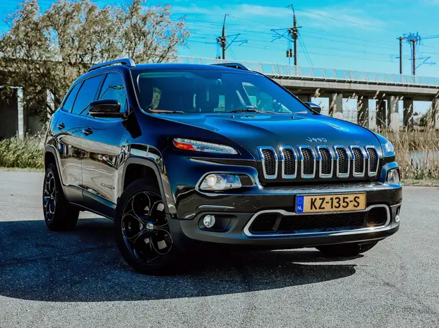 Jeep Cherokee 3.4