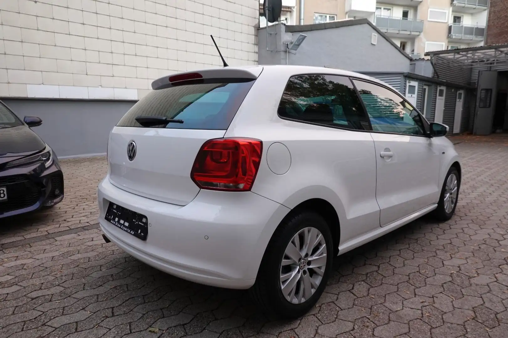 Volkswagen Polo V Life BlueMotion/BMT SitzH Tempomat Klima Weiß - 2