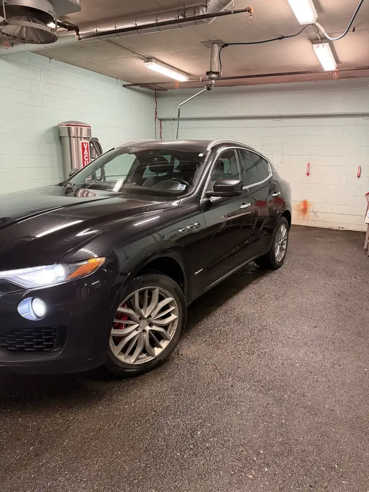 Maserati Levante снимка Maserati Levante