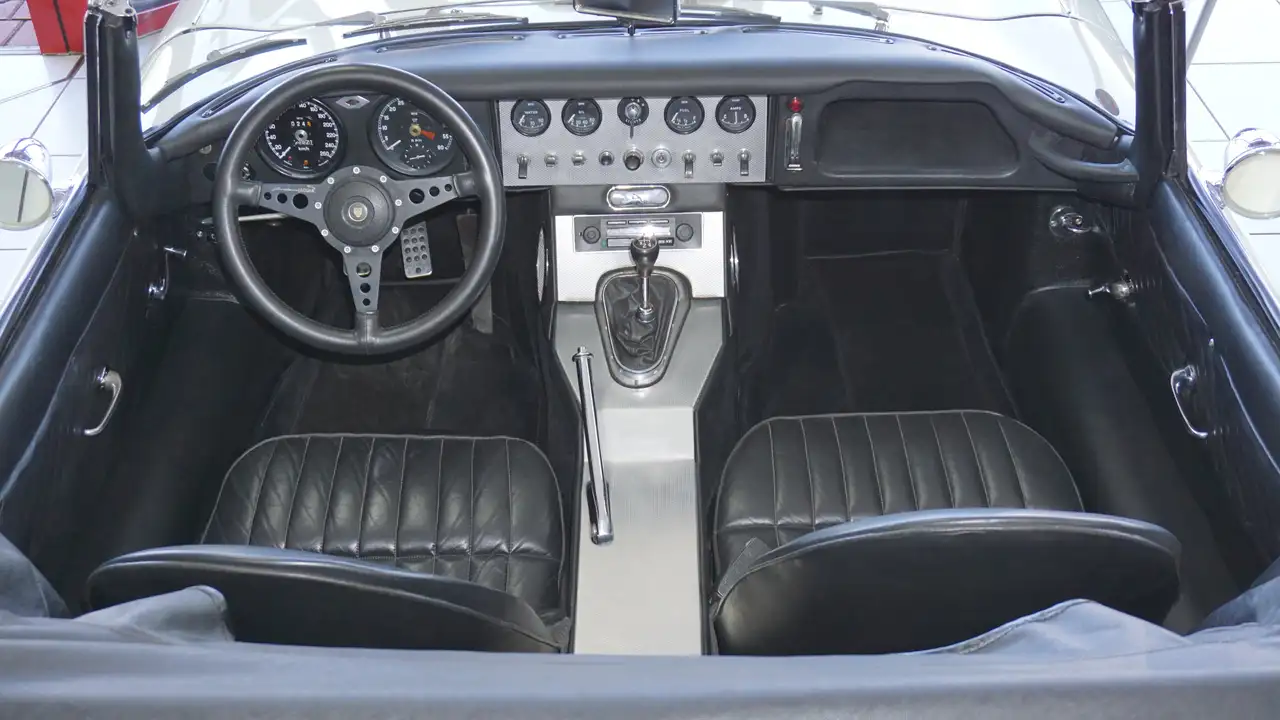 Jaguar E-Type 3.8 Flat Floor · Heritage · Note 1-, foto 12