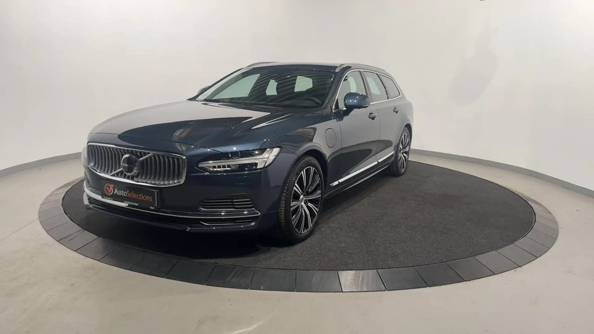 Volvo V90 Recharge T6 AWD Plug-in Hybrid Ultimate Bright/... Blauw - 1