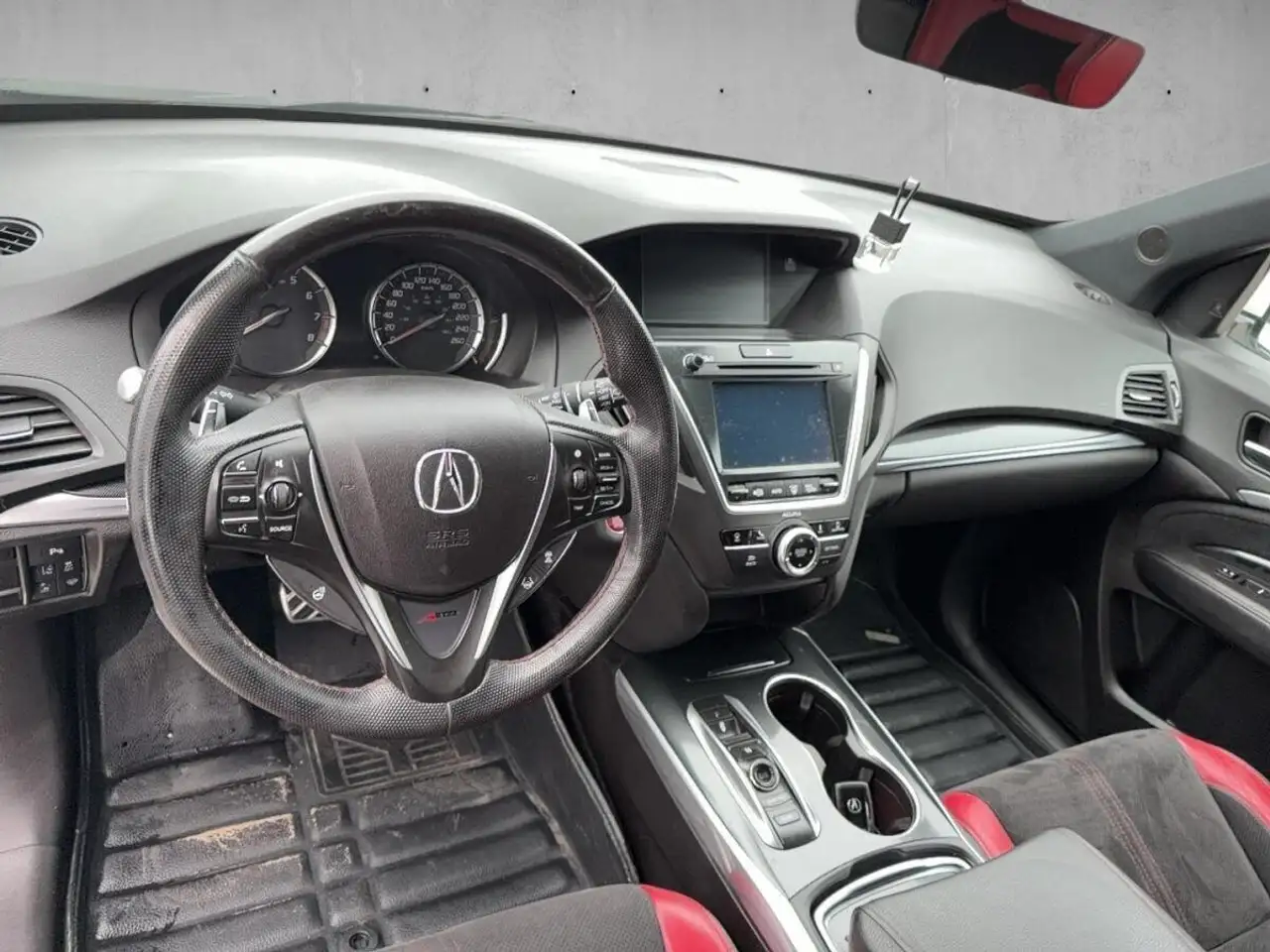 Acura MDX снимка Acura MDX